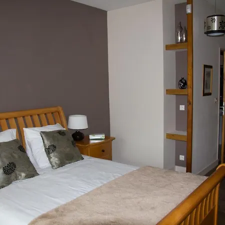 Pont Vieux D'hotes Bed & Breakfast *