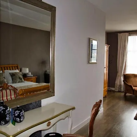 Nocleg ze śniadaniem Pont Vieux D'hotes Confolens